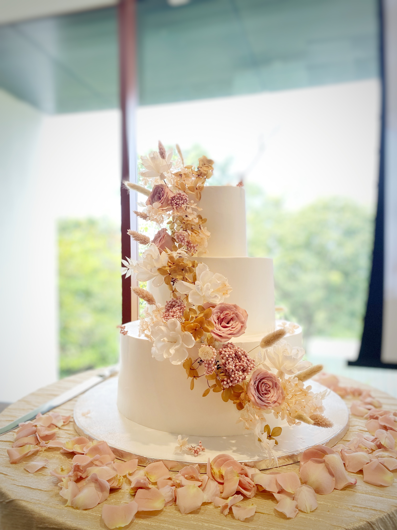 sugar flower layered cake