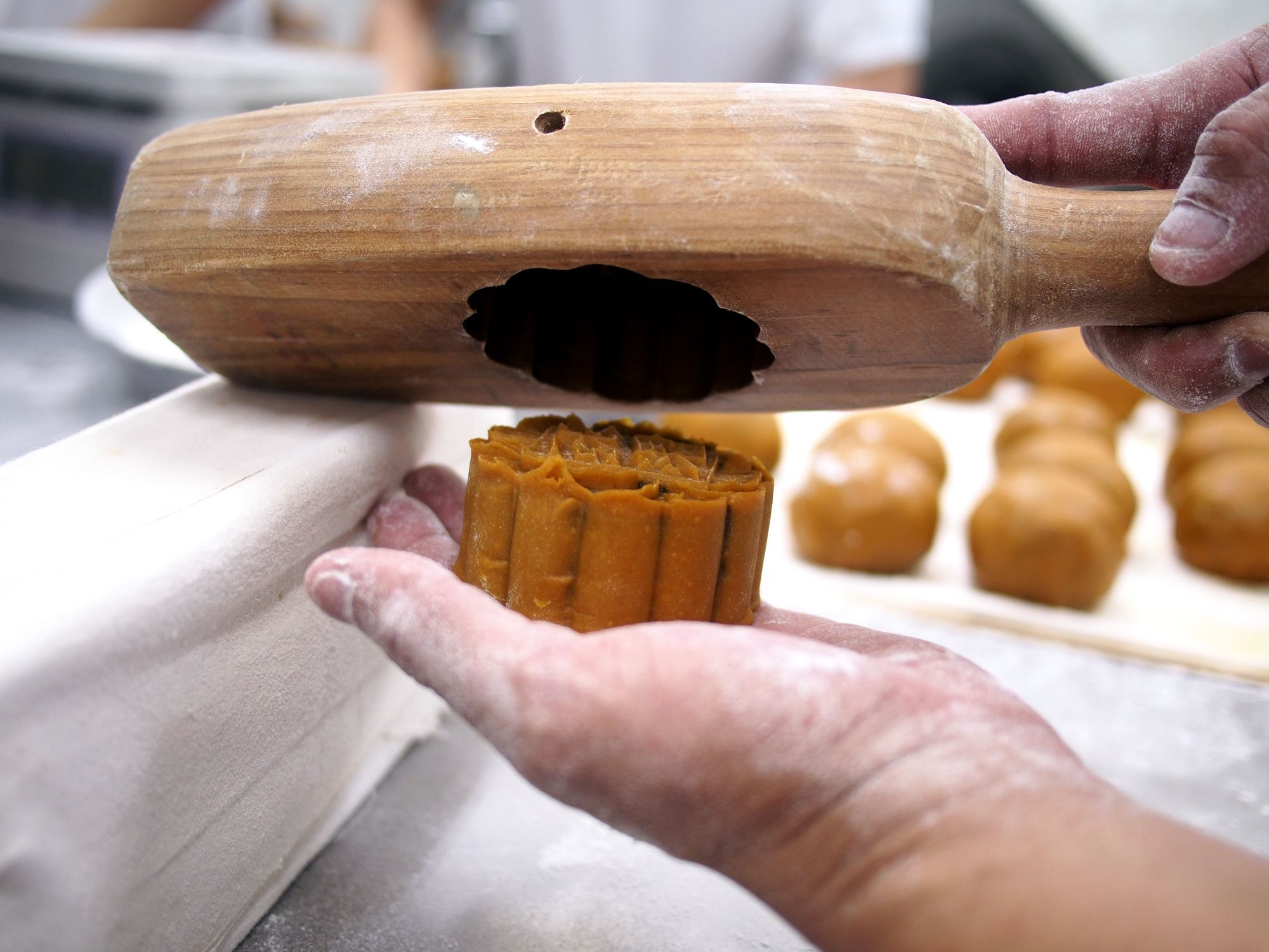 Mooncakes are tradition in Mid-Autumn celebrations